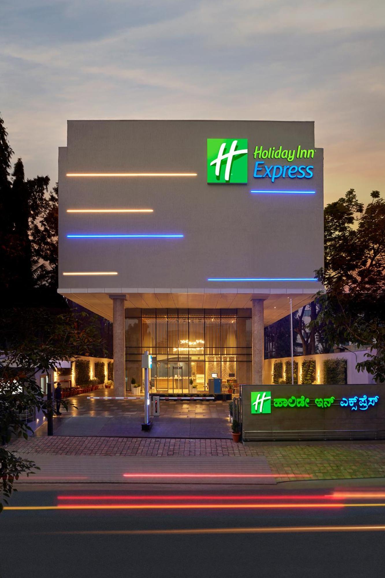 Holiday Inn Express Bengaluru Bommasandra By Ihg Kammasandra المظهر الخارجي الصورة