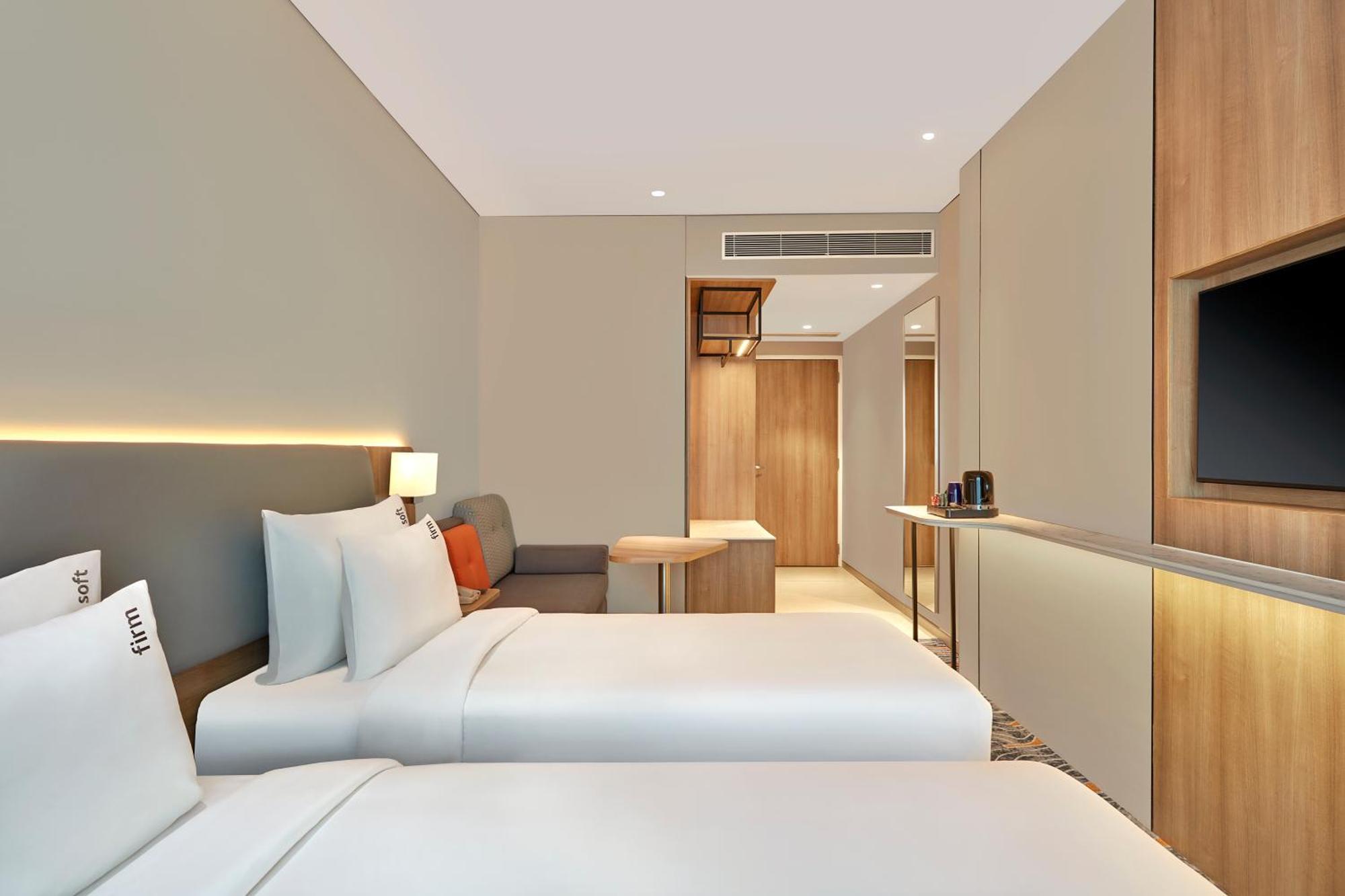 Holiday Inn Express Bengaluru Bommasandra By Ihg Kammasandra المظهر الخارجي الصورة