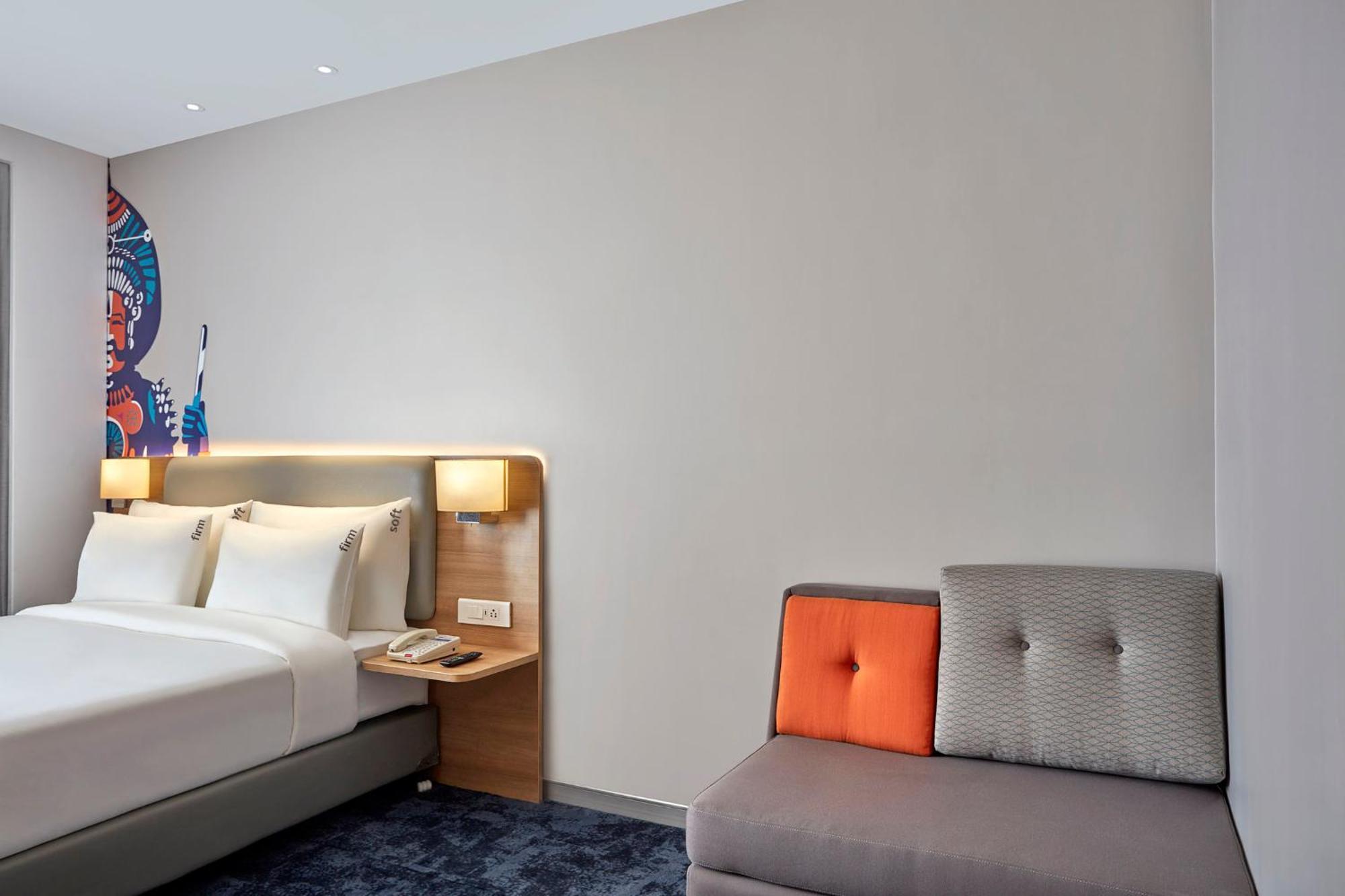 Holiday Inn Express Bengaluru Bommasandra By Ihg Kammasandra المظهر الخارجي الصورة